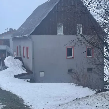 Chata Na Rozcesti Loučná pod Klínovcem